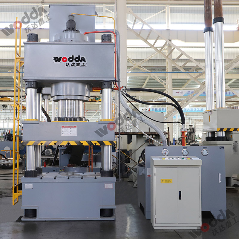 630噸四柱拉伸液壓機